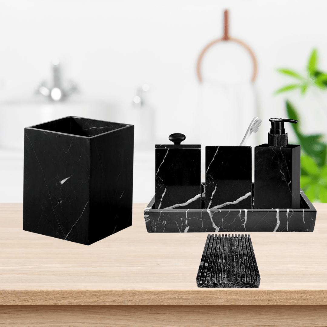 Ensemble de luxe Pour organiser la salle de bain