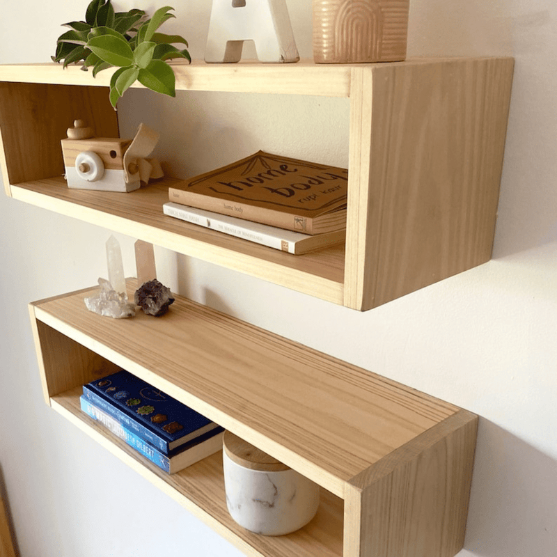 Étagère flottante en bois