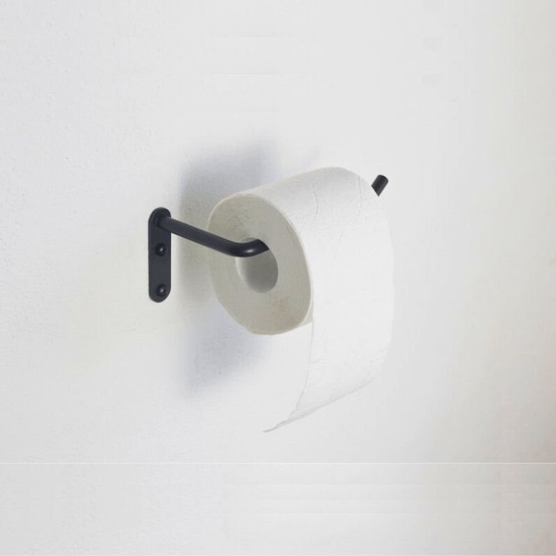 porte papier toilette en métal noir, alliant design moderne et robustesse.