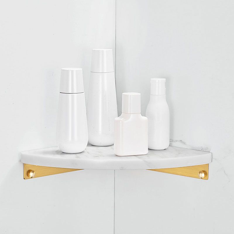 Etagere murale en marbre blanc pour salle de bain au maroc