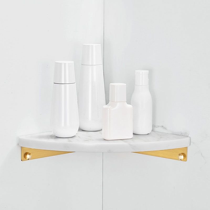 Etagere murale en marbre blanc pour salle de bain au maroc